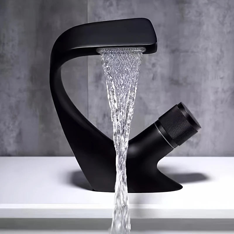 Grifo de lavabo en cascada de  - Home Bar Sink reseña y precio